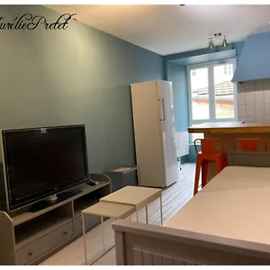https://appartement-porte-du-cantal.hotels-rhonealpes.com